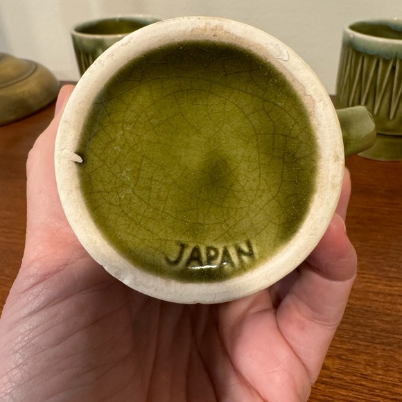 Set of four Vintage Green Drip Glaze Coffee Mugs stackable made in Japan 60s 70s - Picture 3 of 9